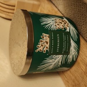Bath & Body Works 3 wick Evergreen candle